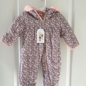 Baby Colors Insulated Bodysuit Size 6M NWT‎